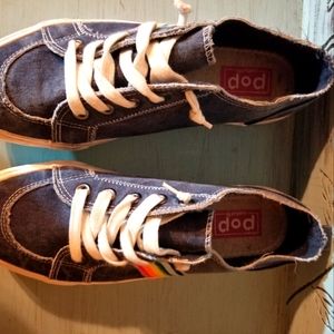POP  slip on sneakers Sz 11